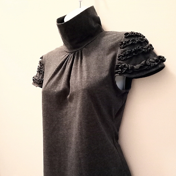 NWT🎁FREE GIFT INCLUDED 🎁 Ruffled Sleeves Blouse Tee Top Women - Picture 2 of 11